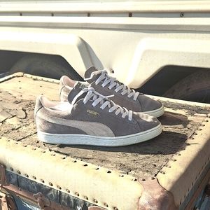 Mens Puma Grey/Tan suede shoes. Size 11